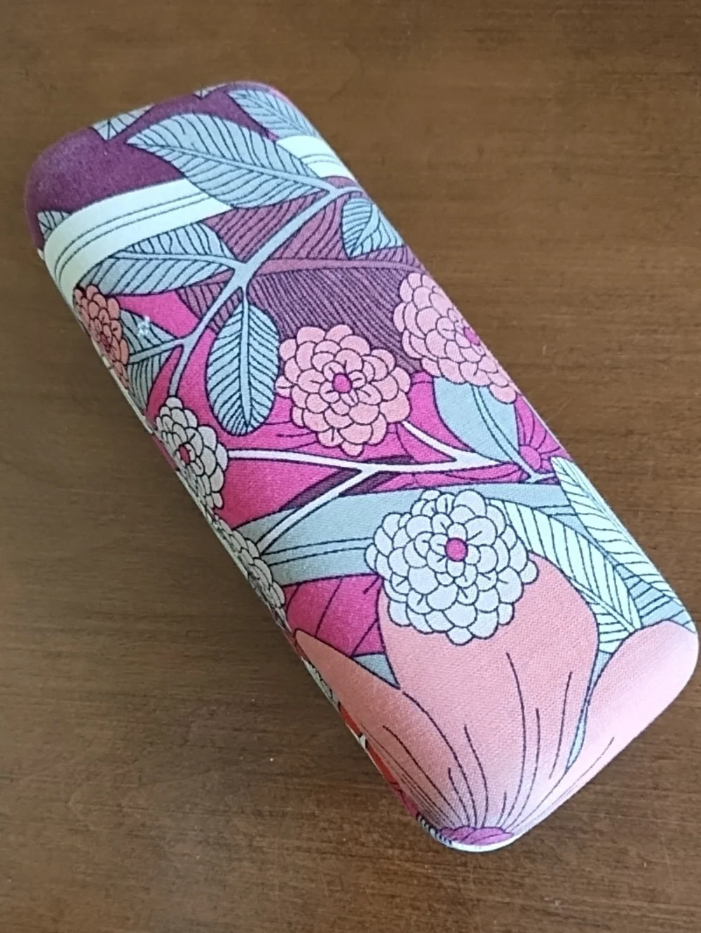 Vera Bradley Sunglasses Case Boho Hippie Summer Bright Pink Red Burgundy Cream